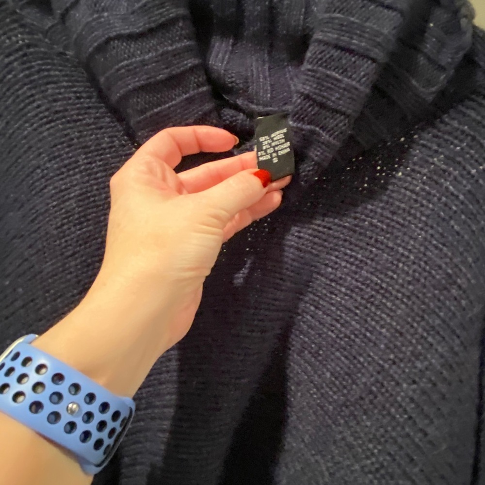 Sweater - Picture 2 of 2